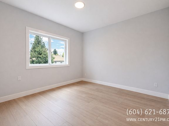 5th image of 33918 Marshall Rd #4