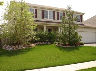 366 Sterling Cir, Cary, IL 60013