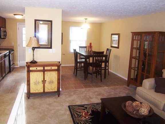 2nd image of 1358 Karahill Dr