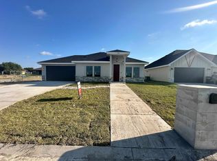215 Jesus Flores Dr, Del Rio, TX 78840