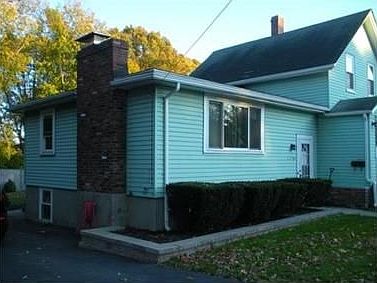 2nd image of 127 Washington St Unit A