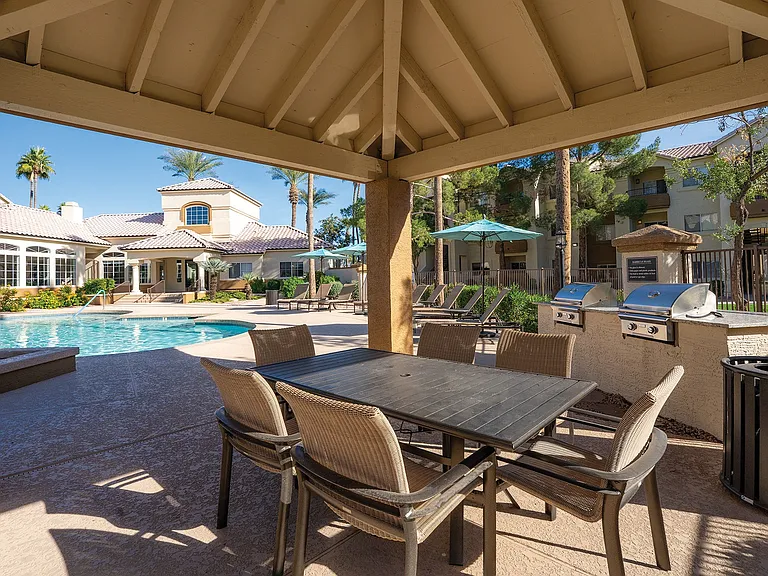Sonterra Apartments at Paradise Valley — Photo 11