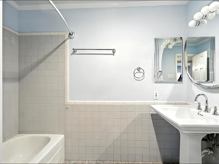 1824 Castille Dr — Photo 22
