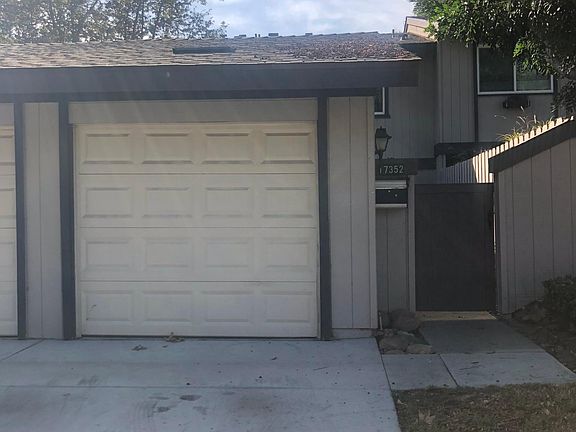 1 Car Detached Garage and Driveway