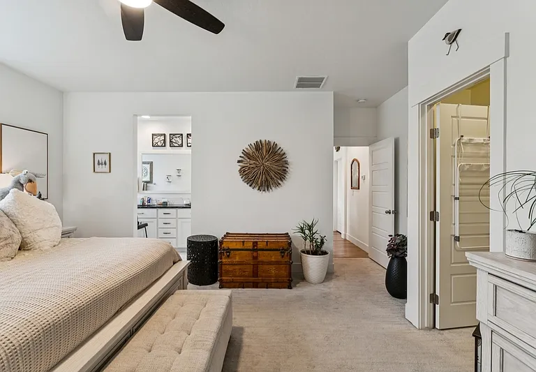 11691 W Quintale Dr — Photo 17