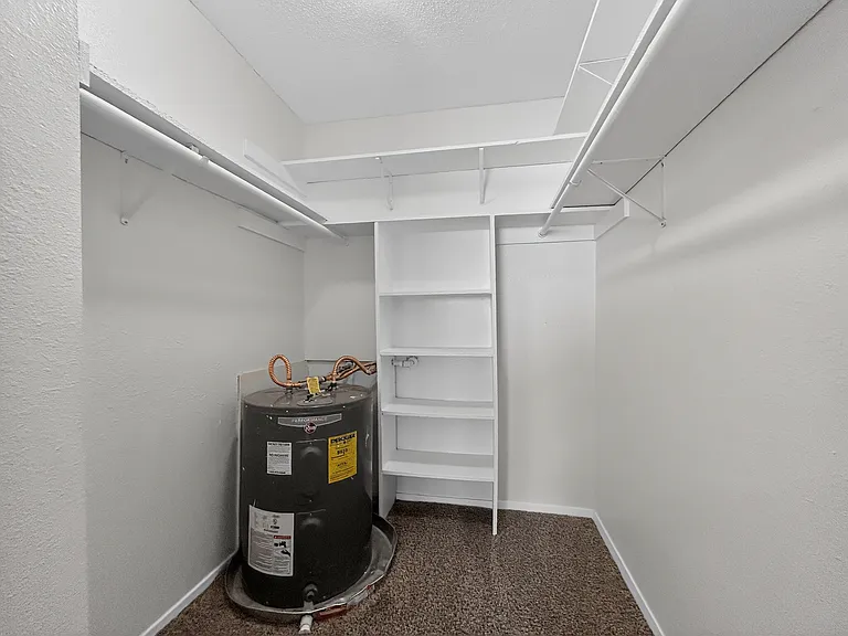 Quail Run Apartments — Photo 38