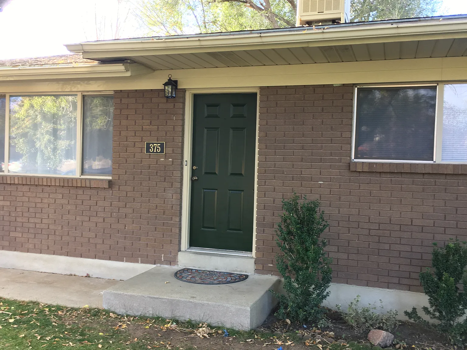 2 bed, 700 sqft, $1,500 — Photo 1