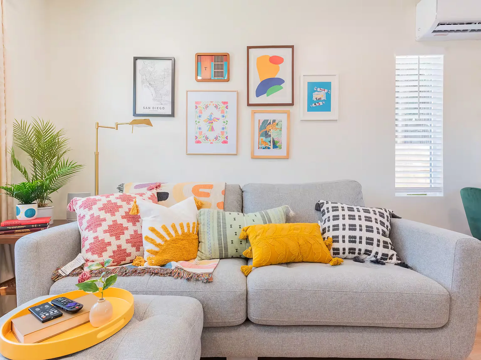 1 bed, 400 sqft, $2,400 — Photo 4