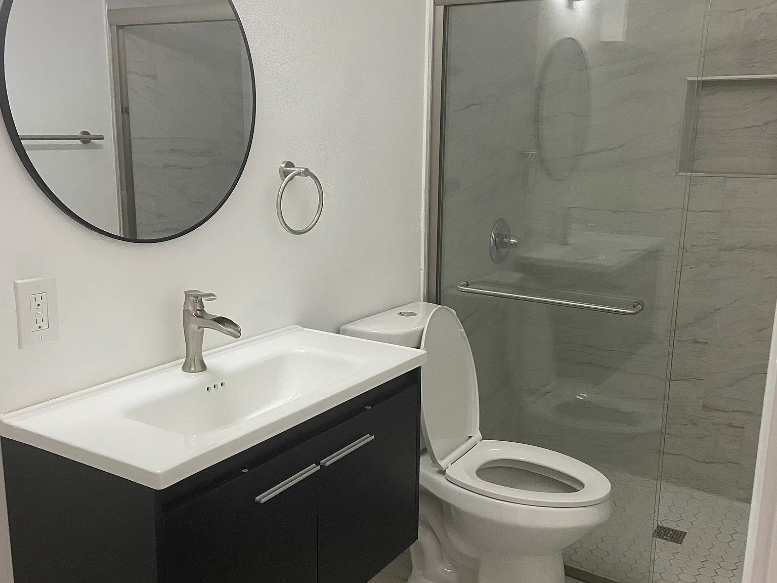 2 bed, 700 sqft, $2,500 — Photo 2