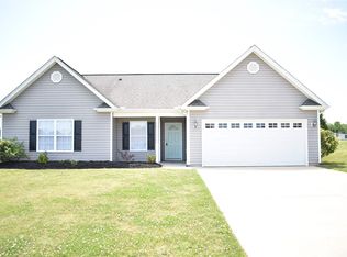 318 Caxton Farms Ct, Inman, SC 29349