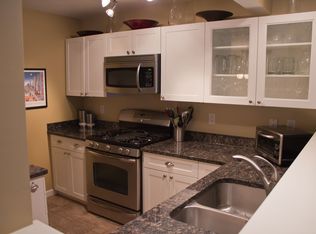 61 Barrington Ave, Nashua, NH 03062