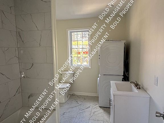 3rd image of 121-123 N 9th St #7