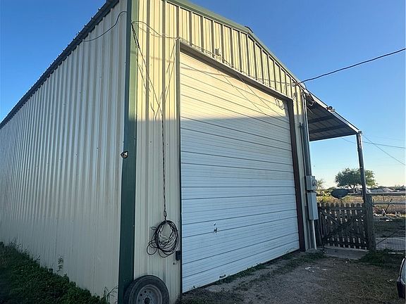 3rd image of 139 Fm 1545