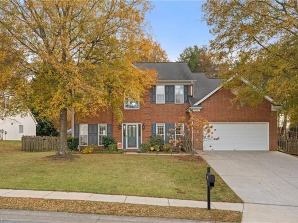 824 Gehring Dr, Kernersville, NC 27284