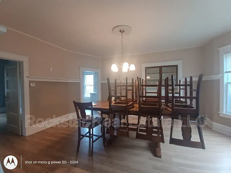 519 E Ermina Ave — Photo 3