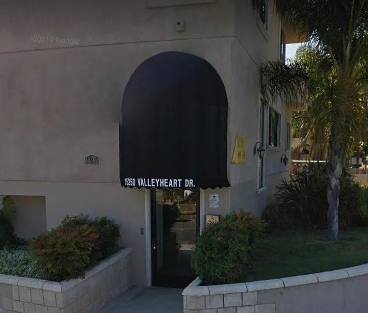 2 bed, 1.5 bath, $2,750 — Photo 2