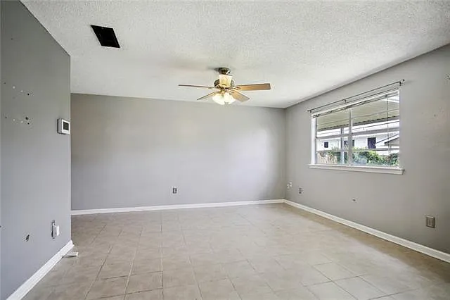 3 bed, 1.5 bath, 1511 sqft, $1,600 — Photo 4
