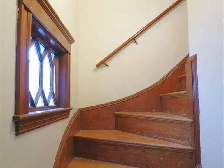 47 Paulina St #2 — Photo 5
