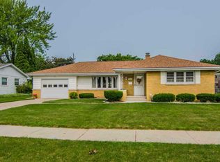 1606 Delores St, Green Bay, WI 54304