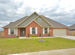 1278 Montagna Rd, Springdale, AR 72762