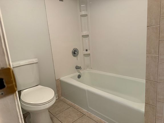 4th image of 10211 Central Ave APT 2A