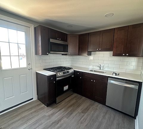 3rd image of 341 Canal Rd Floor 2