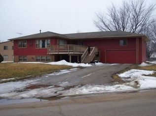 110 Rena Belle St NW, Eyota, MN 55934