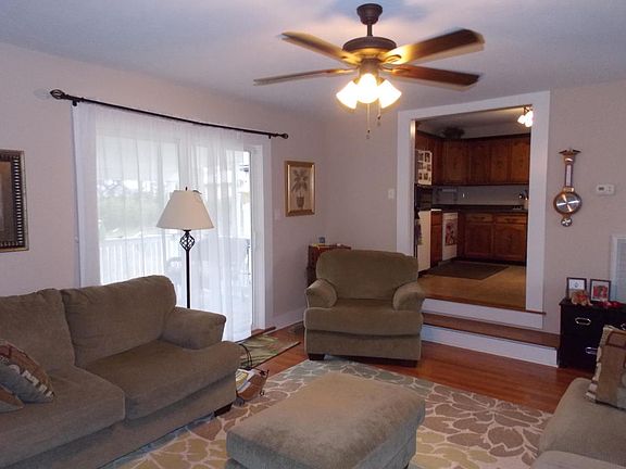 5th image of 2719 Patrick Ave