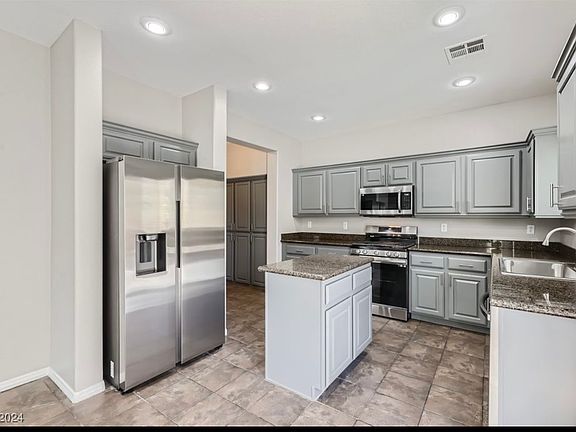 4th image of 4225 Capri Canyon Ct