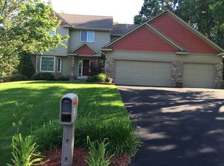 11252 Kenworth Ln, Lakeville, MN 55044