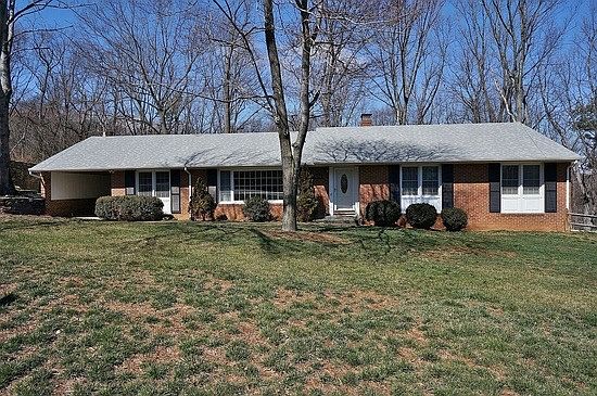 1st image of 2104 Pelham Dr