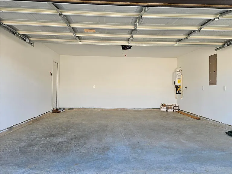 3132 Sunset Glory Dr — Photo 30