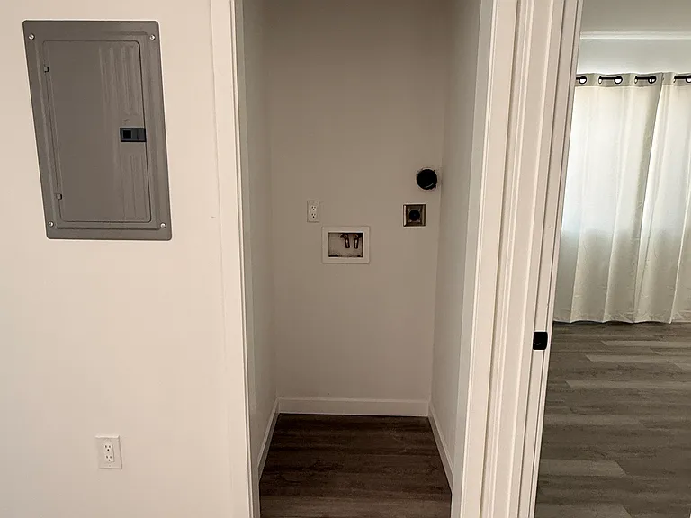 6750 S Arlington Ave — Photo 23