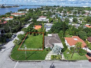 1001 88th St, Surfside, FL 33154