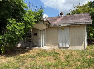 609 Lopez St, Robstown, TX 78380