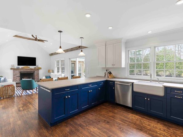 37 Foster Rd, Quogue, NY 11959