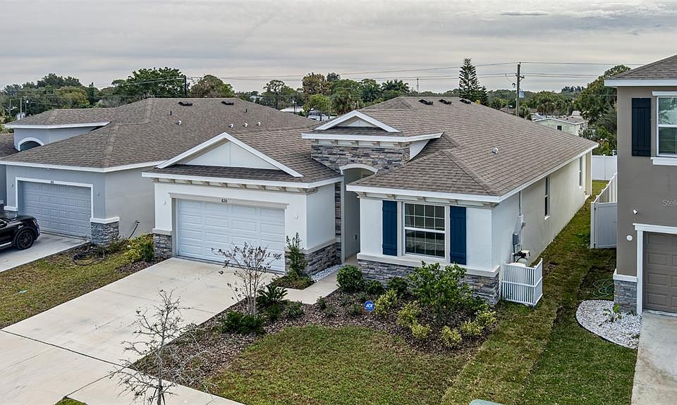 1st image of 820 Ocean Spray Dr