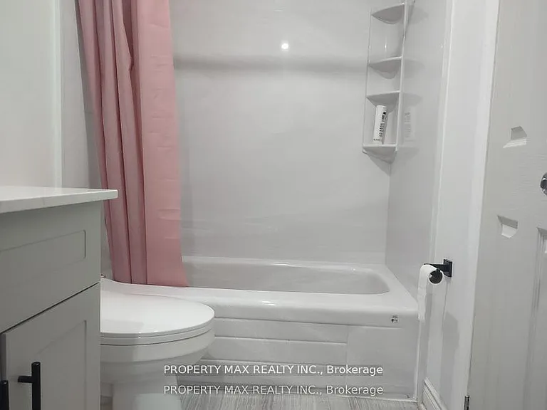 30 Glenabbey Dr #3 — Photo 15
