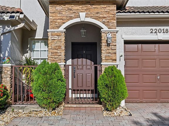 4th image of 22018 SW 93rd Pl