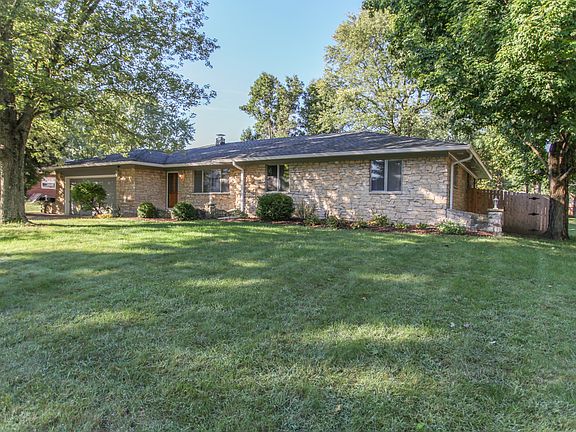 3rd image of 8618 Royal Meadow Dr