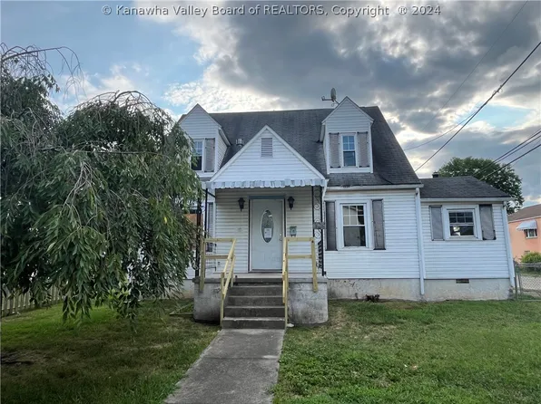701 Holley St, Saint Albans, WV 25177