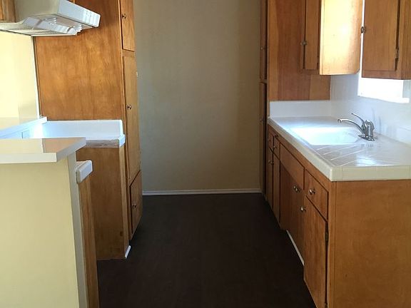 4th image of 734 W 214th St APT 17