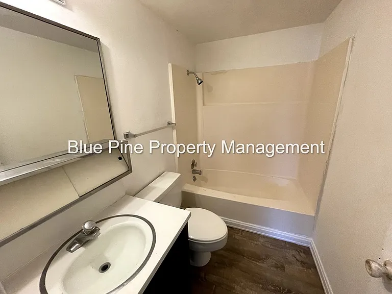 450 H St #2 — Photo 7