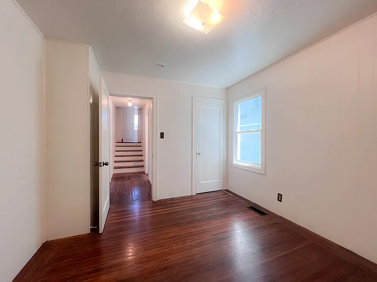 1054 Cornell Ave — Photo 16