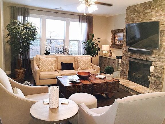 Gas fireplace w decor stone