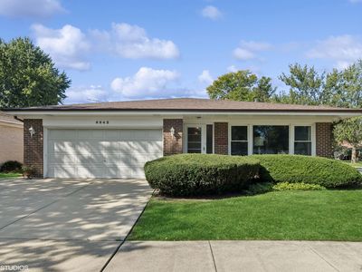 6942 N Waukesha Ave, Chicago, IL, 60646