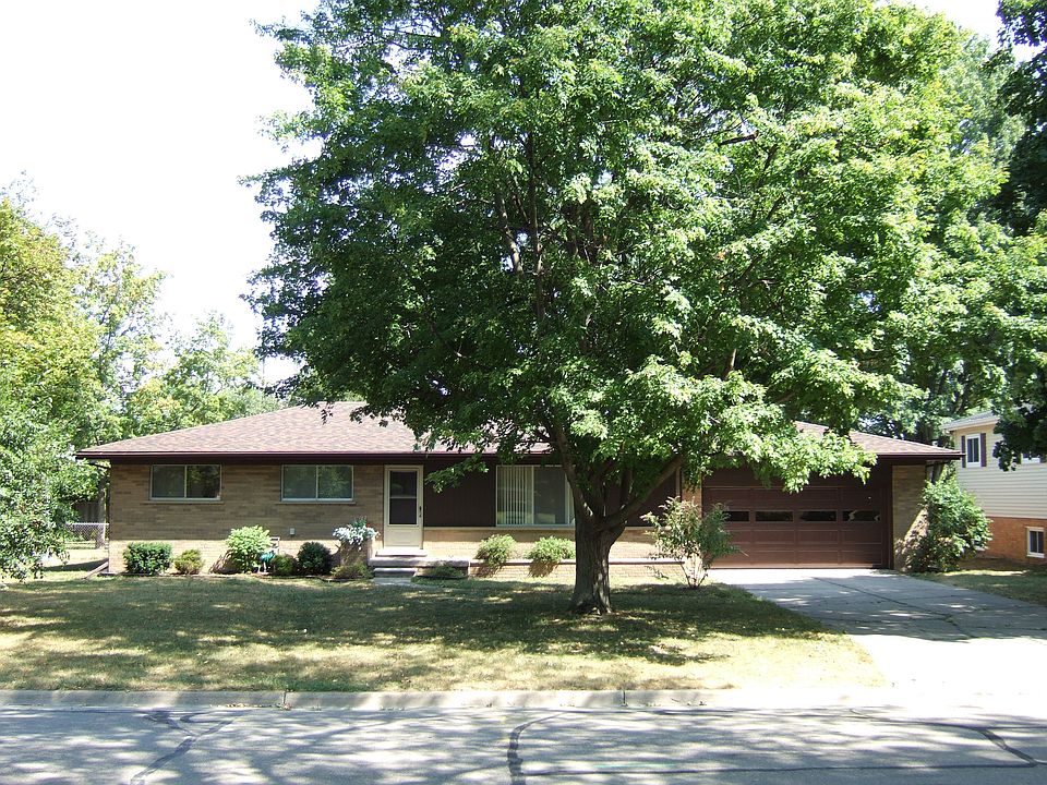 1st image of 2775 Grant Dr