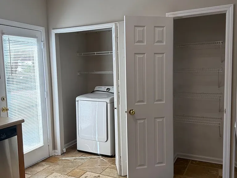 6262 Shoreview Cir — Photo 8