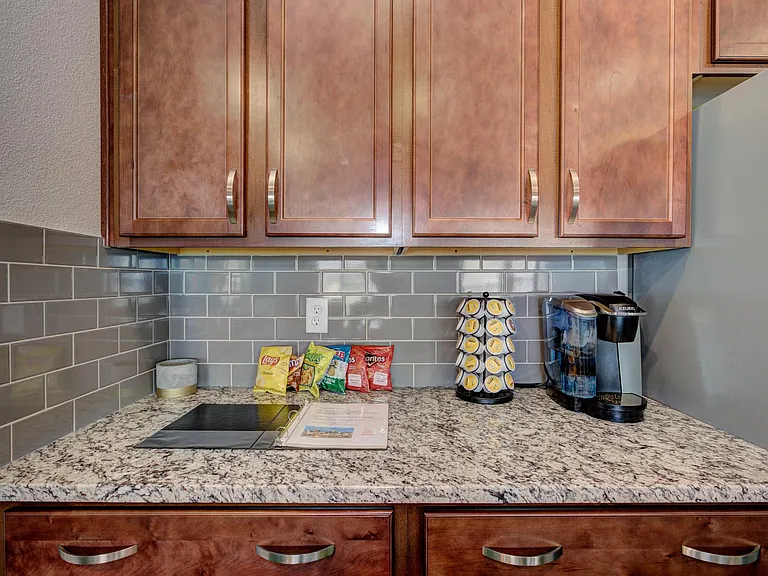 7646 E Declaration Dr — Photo 27