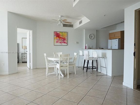 4th image of 17555 Atlantic Blvd APT 606